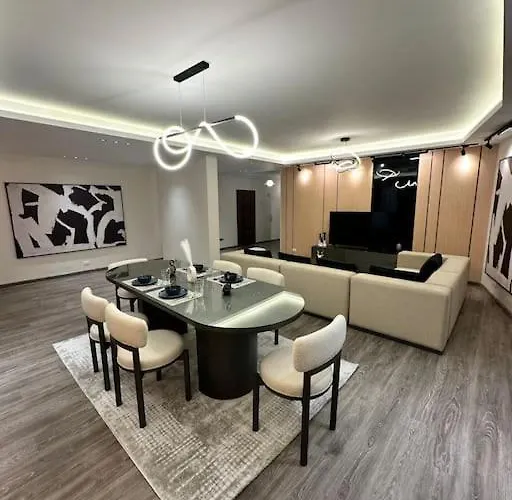 Signature Stays Serene Modern Apartment