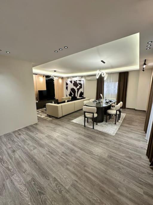 Signature Serene Modern * Cairo