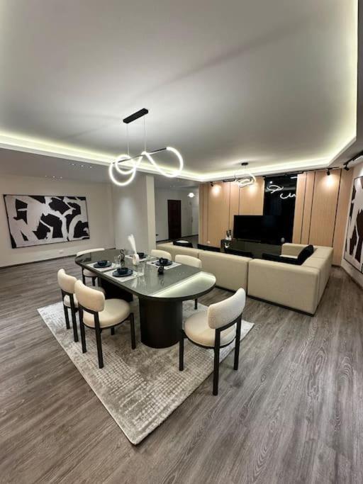 Apartment Signature Serene Modern *